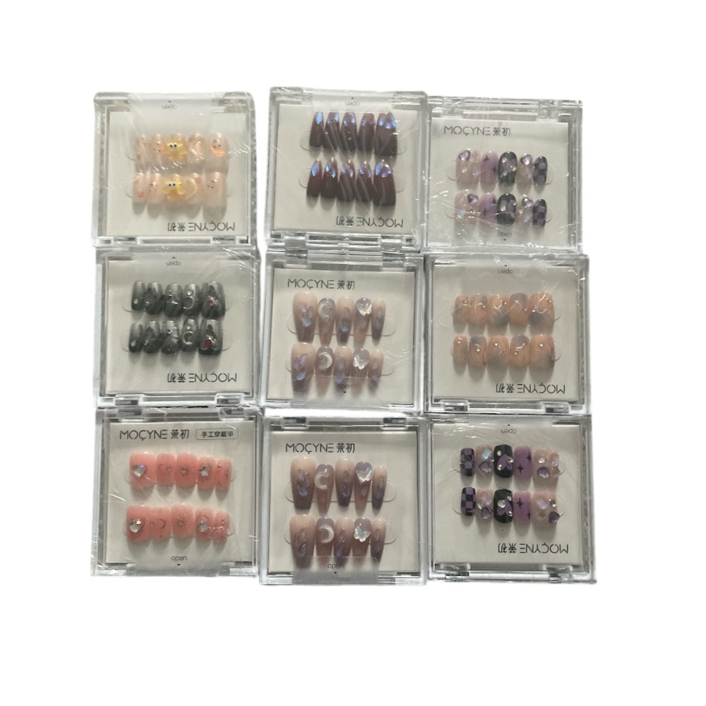 Handmade High Quality Press-on Nails set of 9
